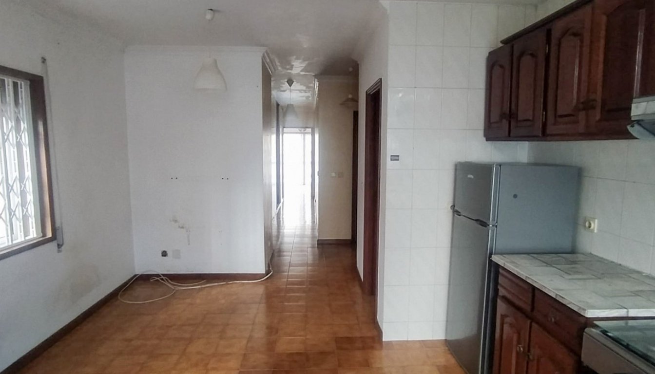House in Povoa de Varzim - Image 3