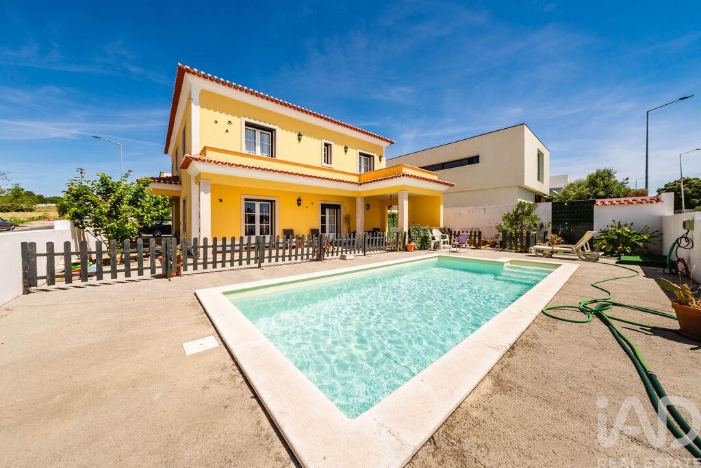 House in Serra do Bouro - Image 2