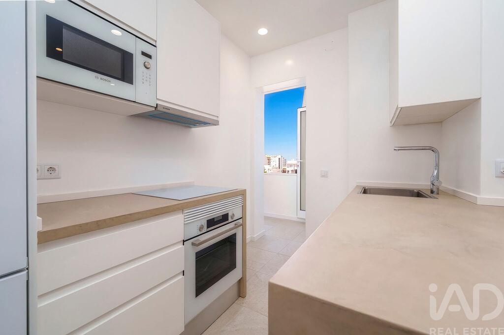 Apartment in Faro - Image 3