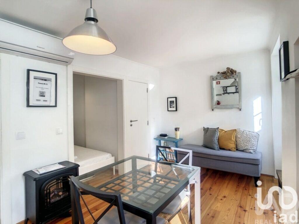 Apartment in Santa Maria Maior - Image 2