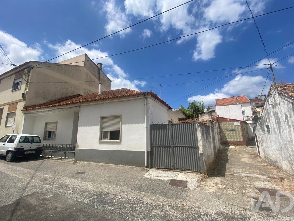 House in Marrazes - Image 2