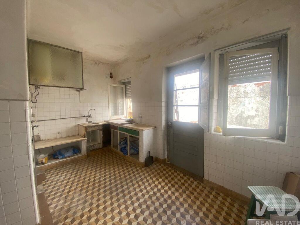 House in Marrazes - Image 3