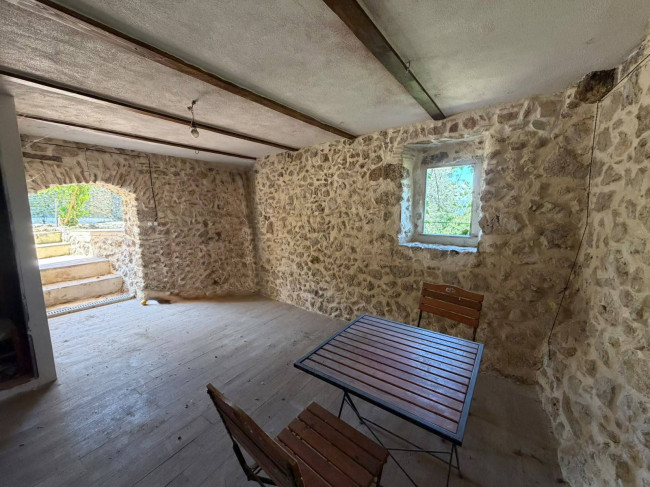 House in Arce - Image 3