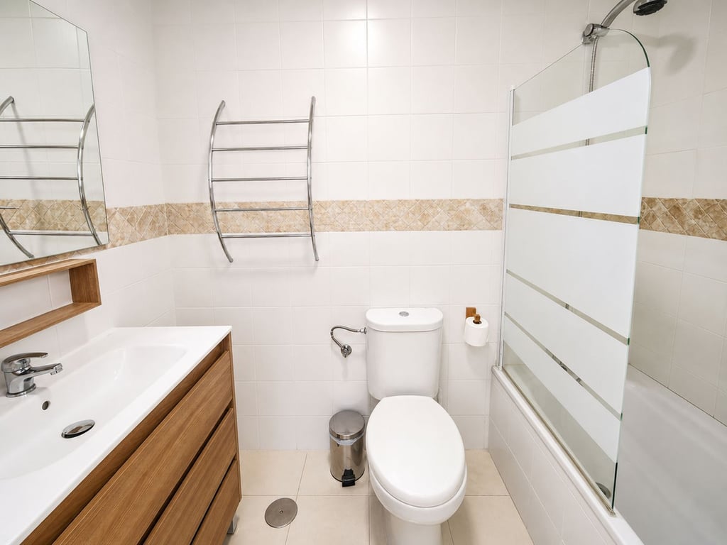 Apartment in La Duquesa - Image 2