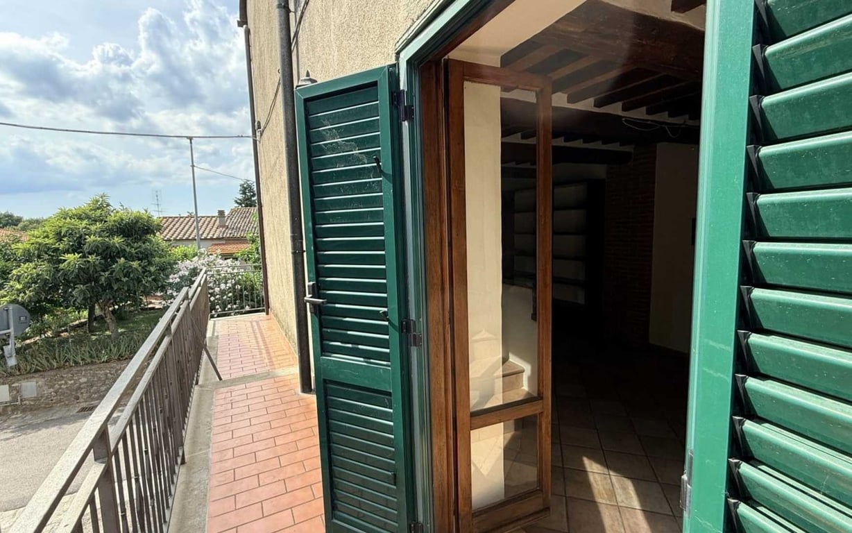 House in Faiolo - Image 2