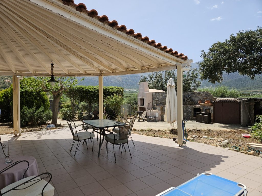House in Vrachasi - Image 2
