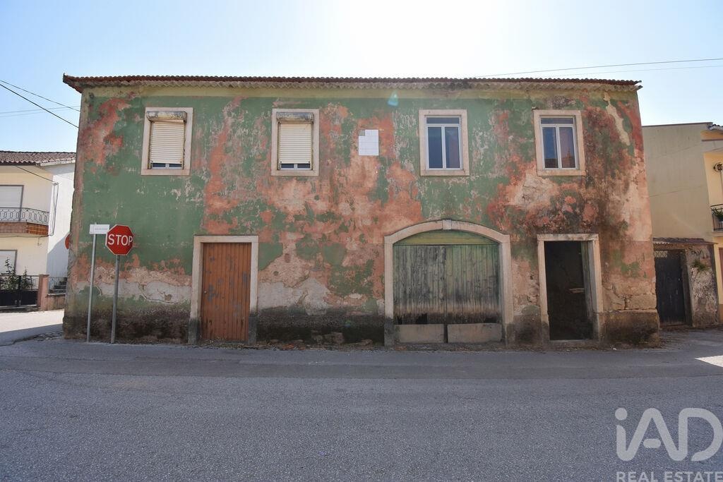 House in Cumeeira - Image 2