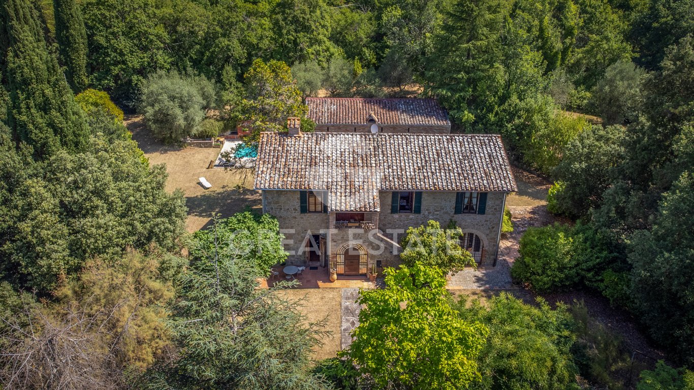 House in Colognola - Image 2