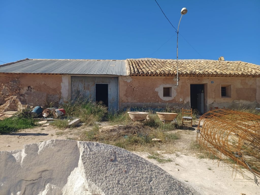 House in Lel