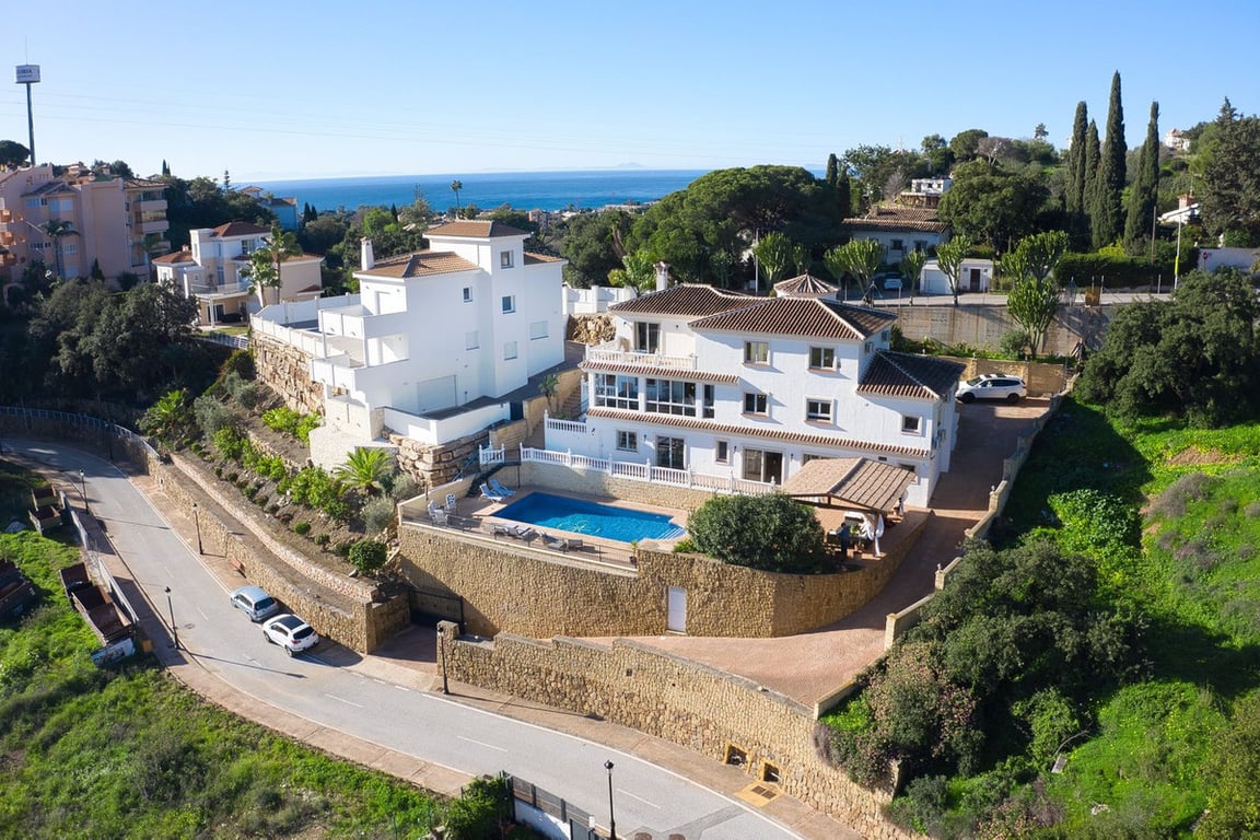 Villa in Elviria