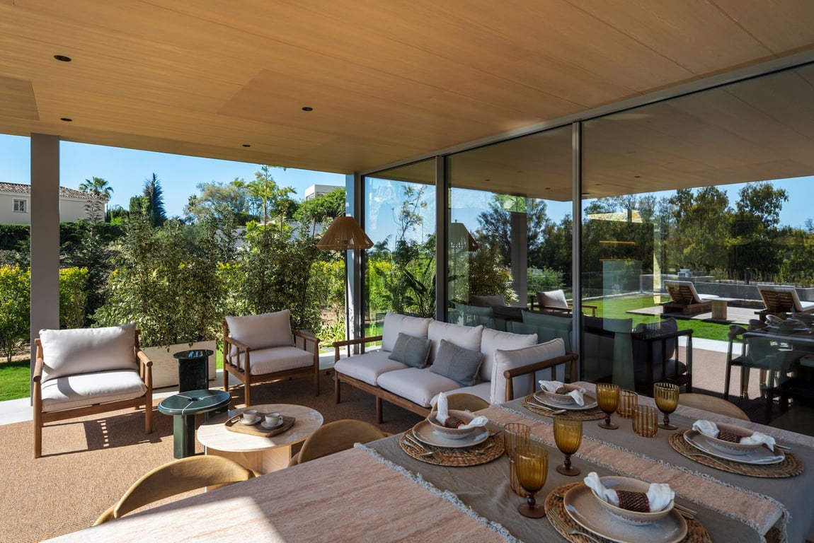 Villa in Nueva Andalucia - Image 3