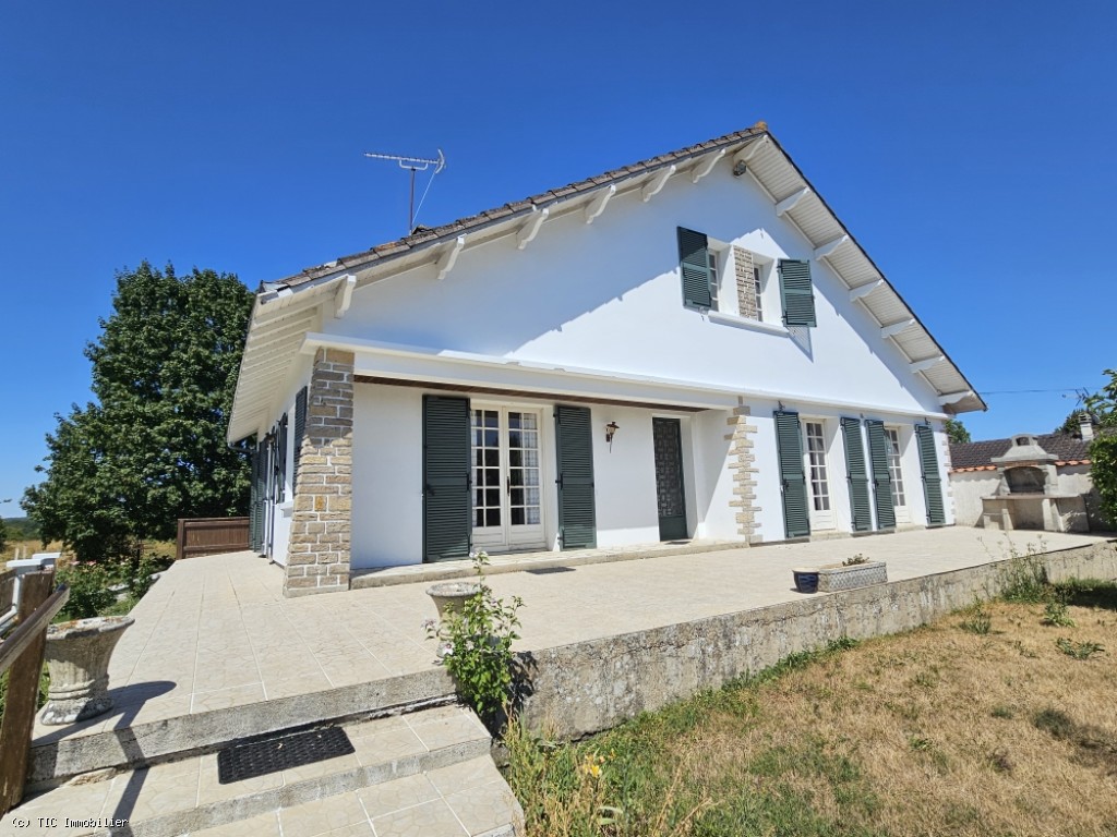 House in Sauze-Vaussais