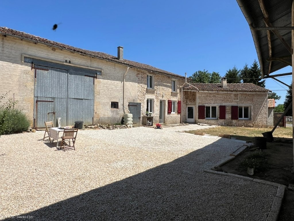 House in Sauze-Vaussais