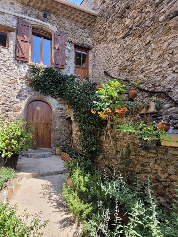 House in Vailhan - Image 2