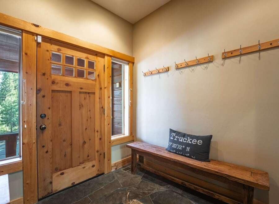 House in Truckee - Image 3