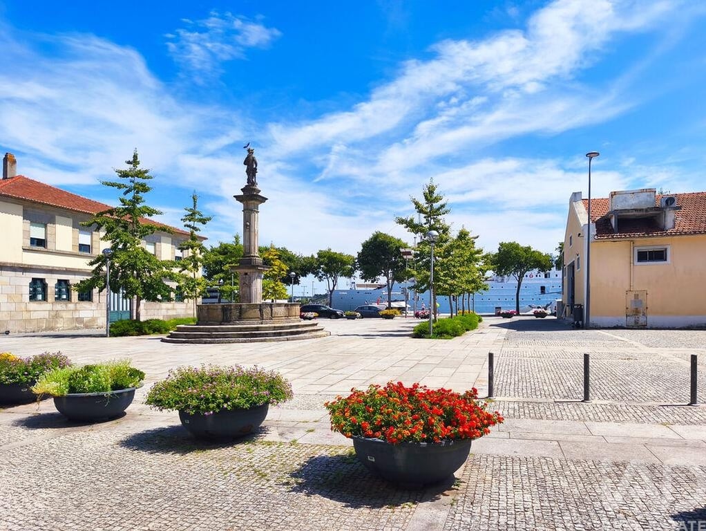 Apartment in Viana do Castelo (Santa Maria Maior) - Image 2