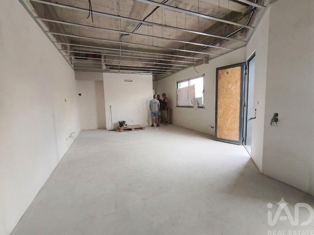 Apartment in Quarteira - Image 3