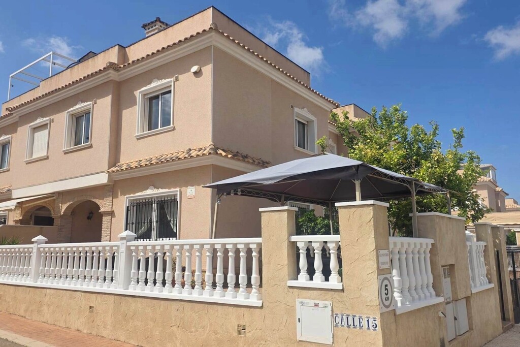 Villa in Villamartin