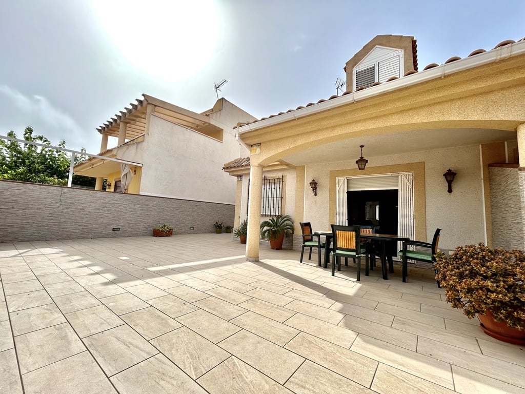 House in Torre de la Horadada - Image 2