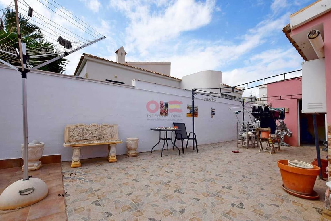 Villa in Cabo Roig - Image 3