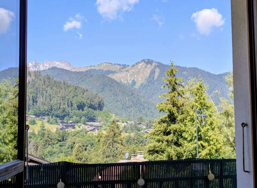 Apartment in Morzine - Image 3