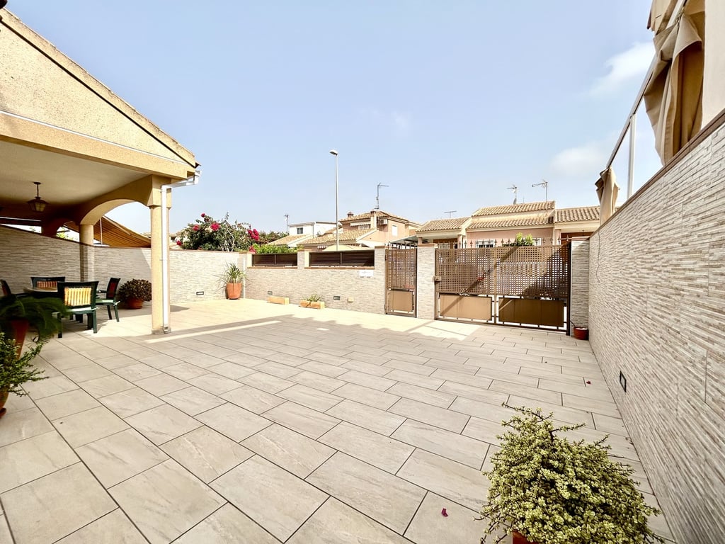 House in Torre de la Horadada - Image 3