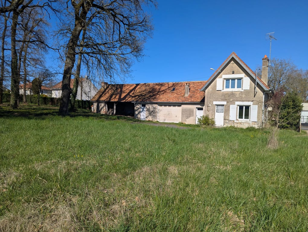 House in La Trimouille - Image 2