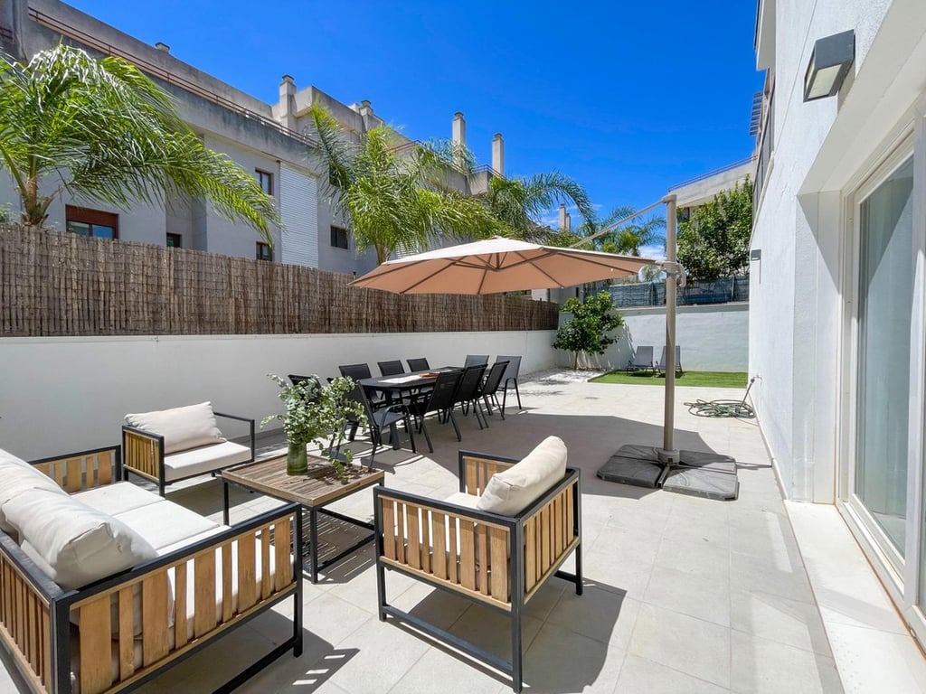 Apartment in Mijas Costa - Image 2