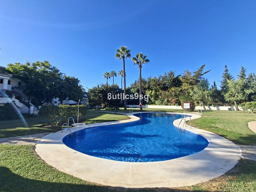Apartment in Nueva Andalucia