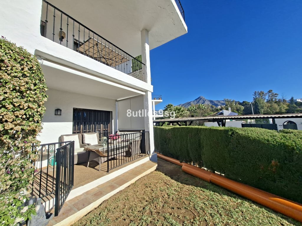 Apartment in Nueva Andalucia - Image 3