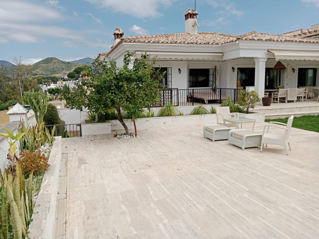 Villa in Marbella - Image 3