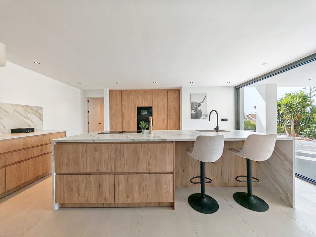 Villa in Elviria - Image 3