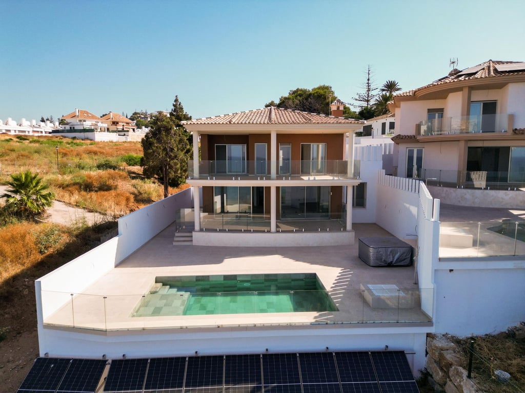 Villa in La Cala De Mijas - Image 3