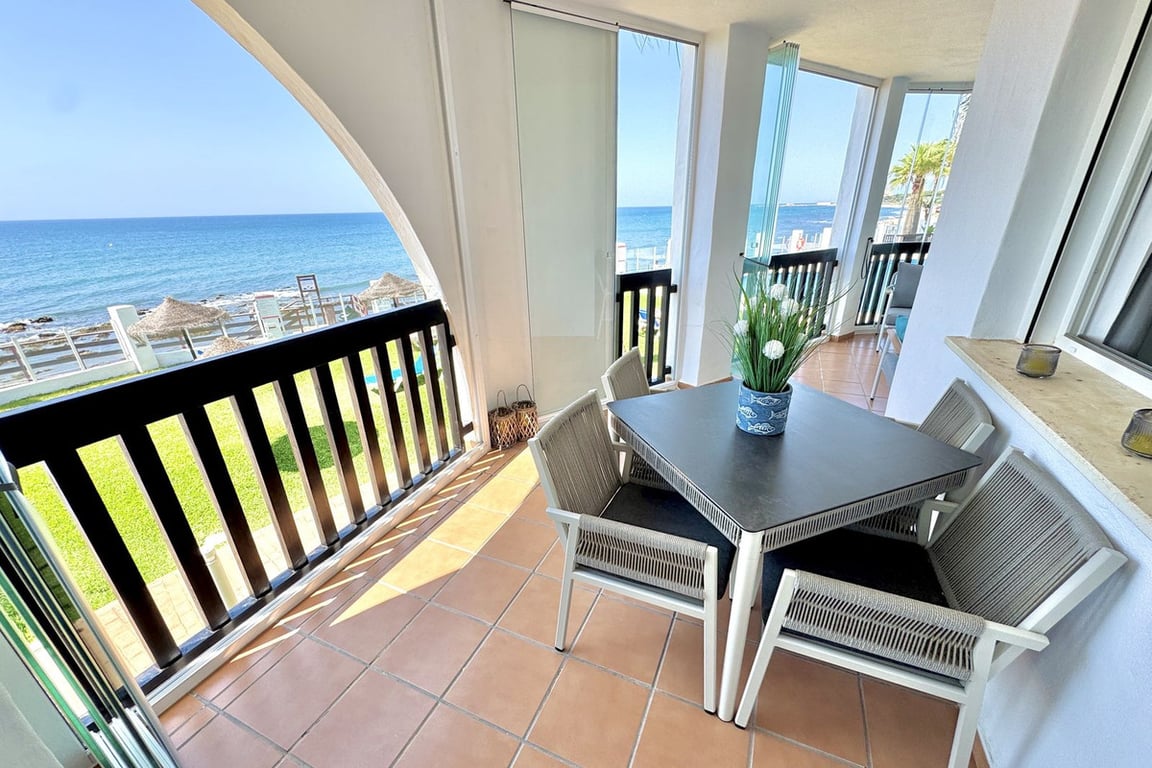 Apartment in Sitio de Calahonda - Image 2