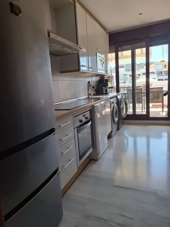 Apartment in Calla de Mijas - Image 4