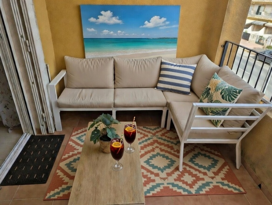 Apartment in Daya Nueva - Image 2