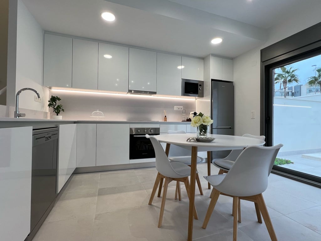 House in Urbanizacion los Balcones - Image 3