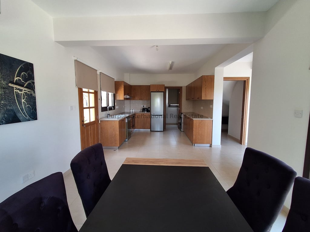 House in Kouklia - Image 3
