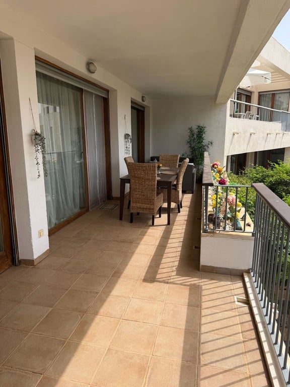 Apartment in Marbella - Image 2