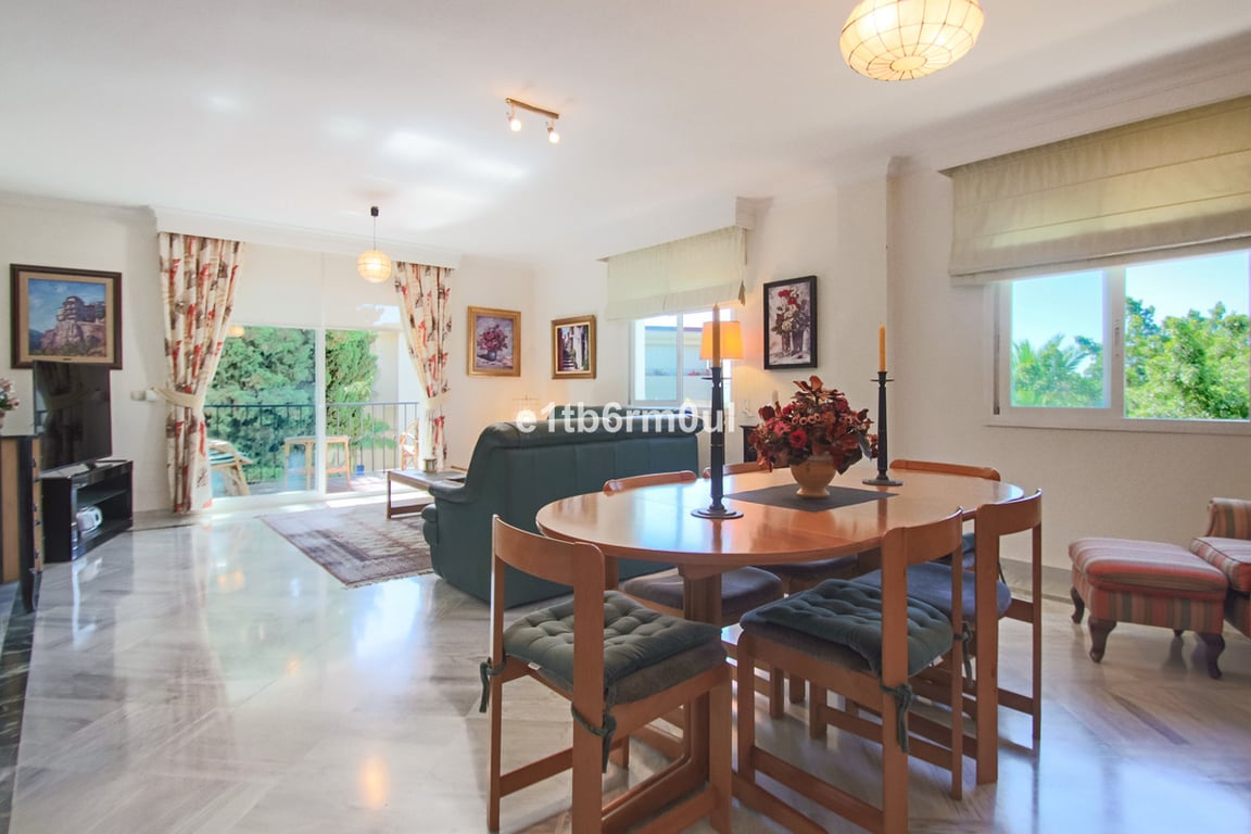 Apartment in Malaga - Image 3