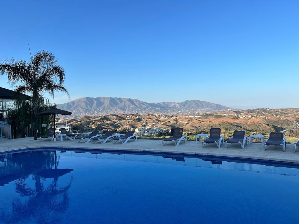 Apartment in La Cala De Mijas - Image 3