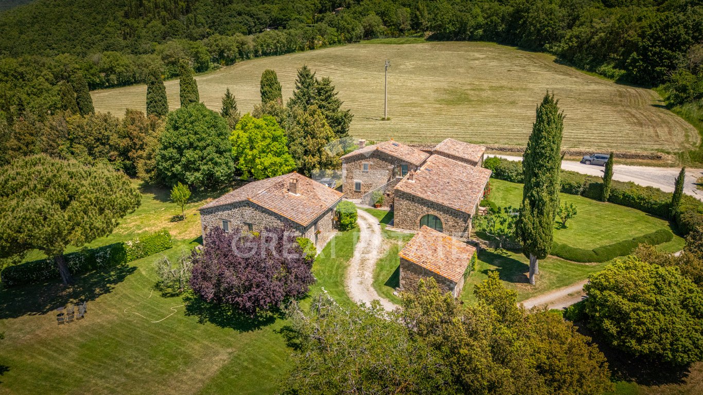 House in Sarteano - Image 2