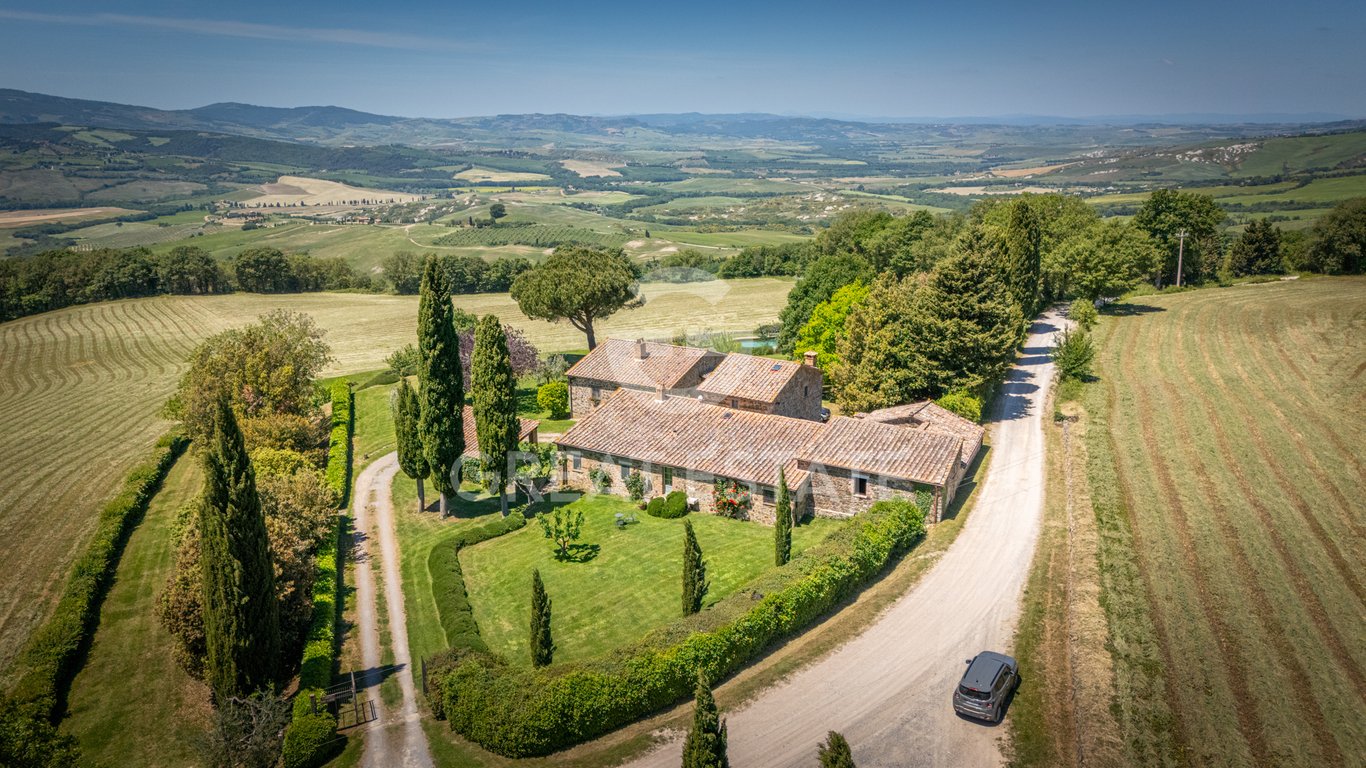 House in Sarteano - Image 3