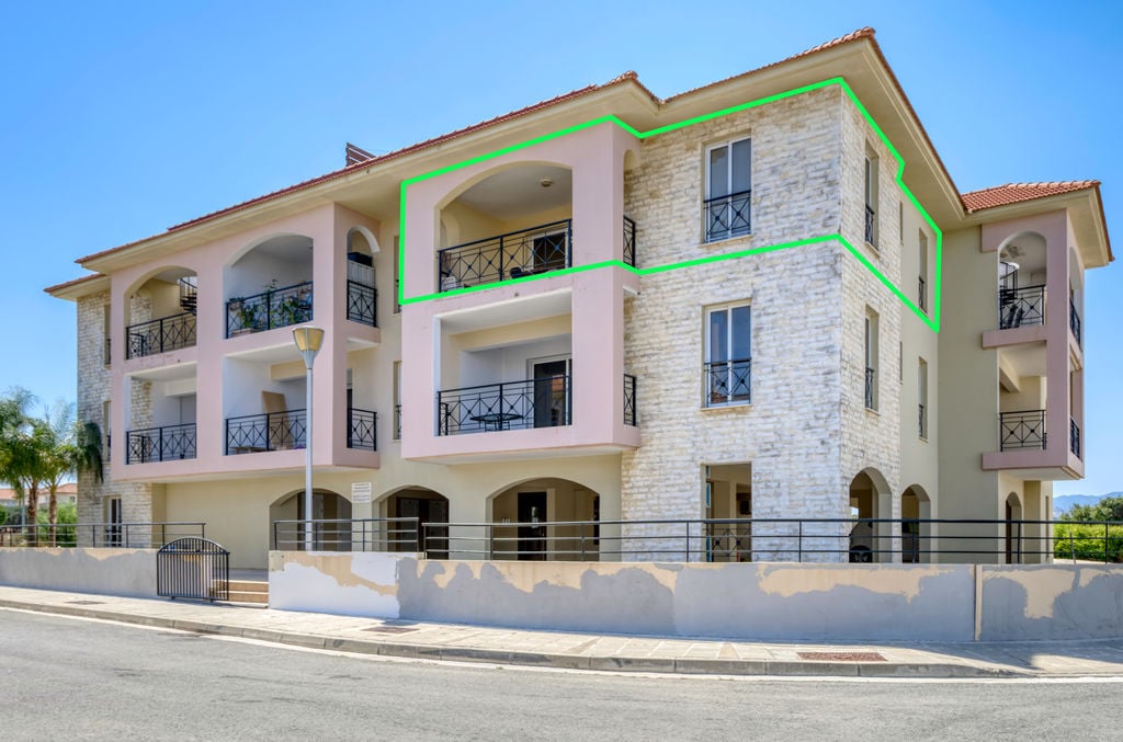 Apartment in Mazotos