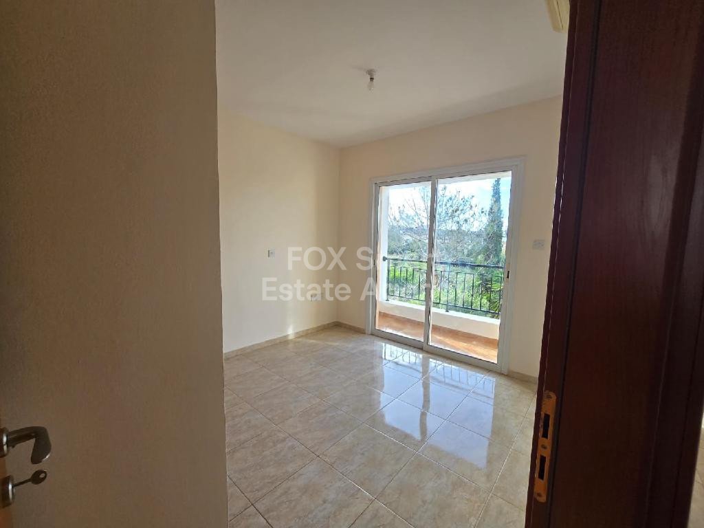 Apartment in Chlorakas - Image 2