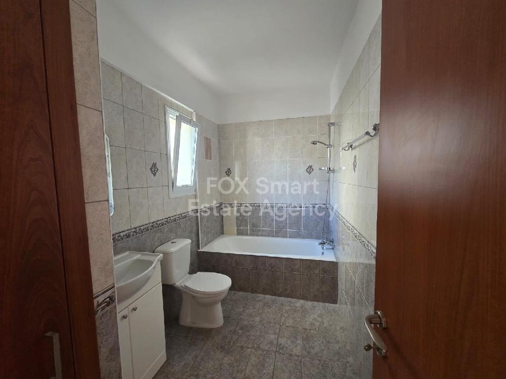 Apartment in Chlorakas - Image 3