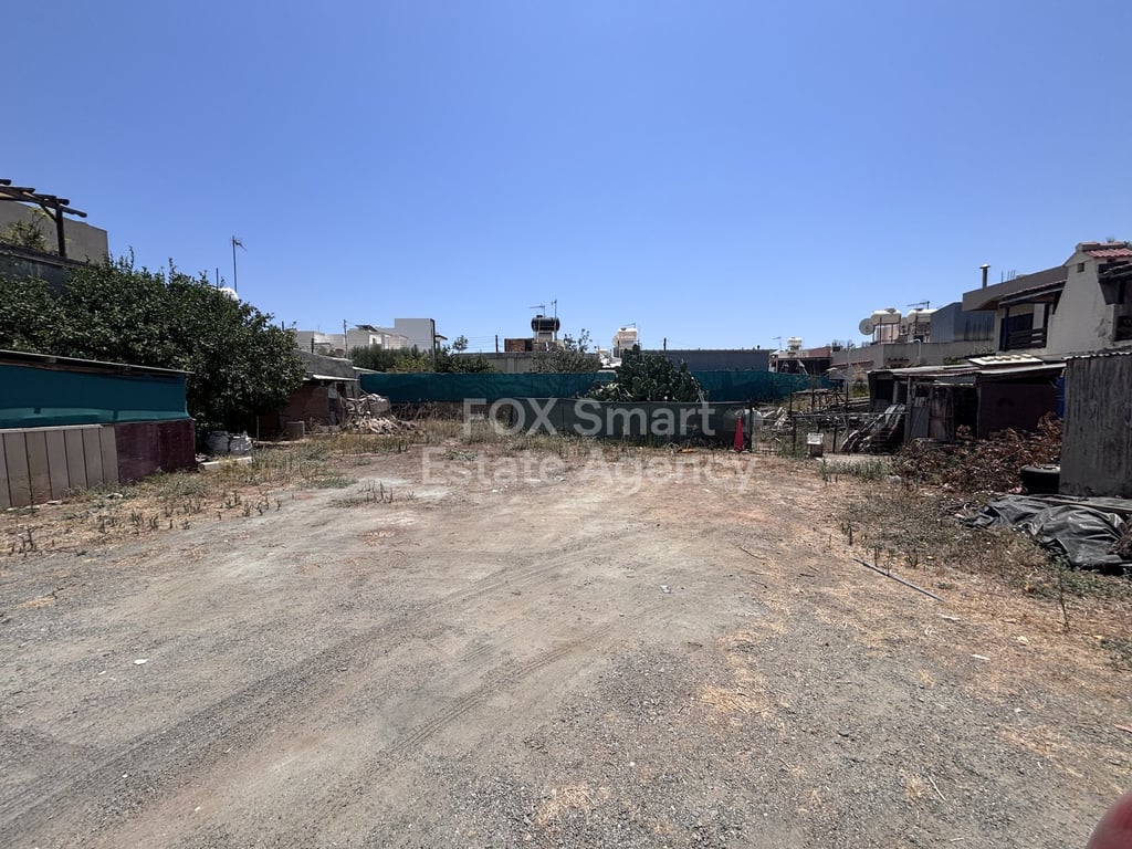 Land in Saint Spyridonas