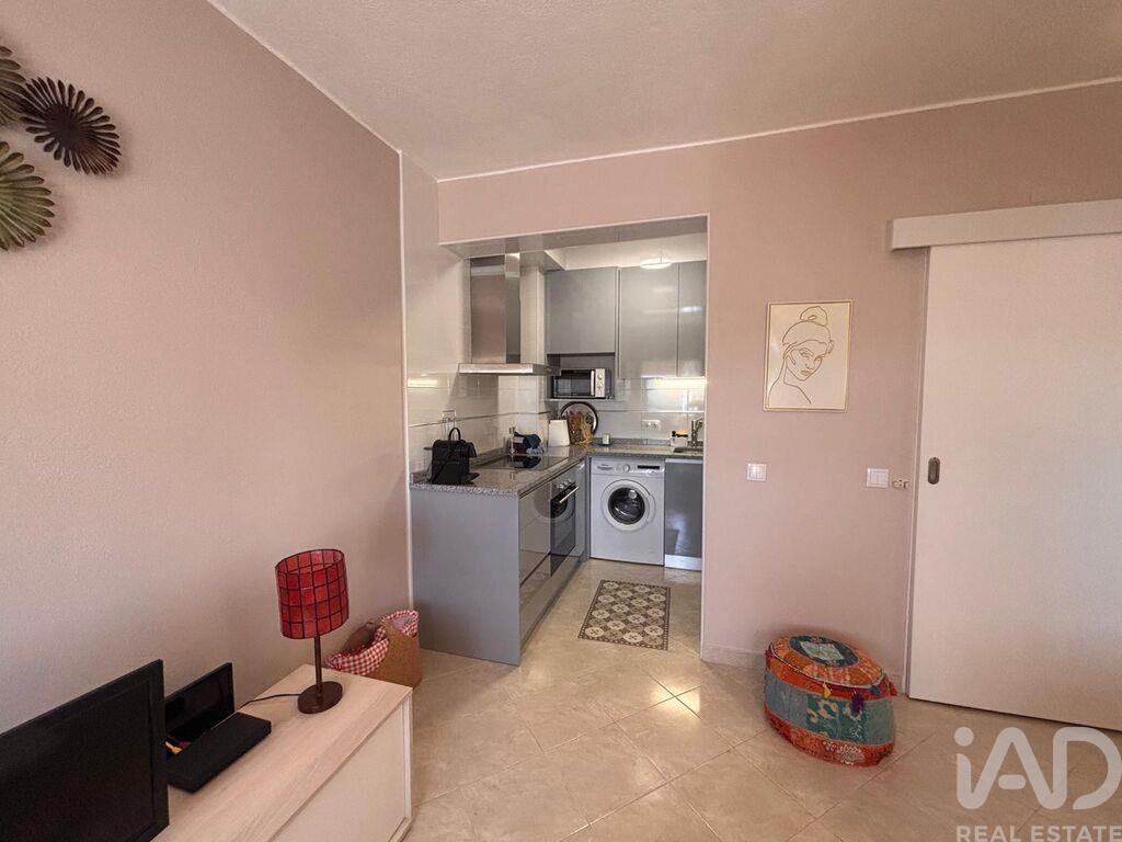 Apartment in Quarteira - Image 2