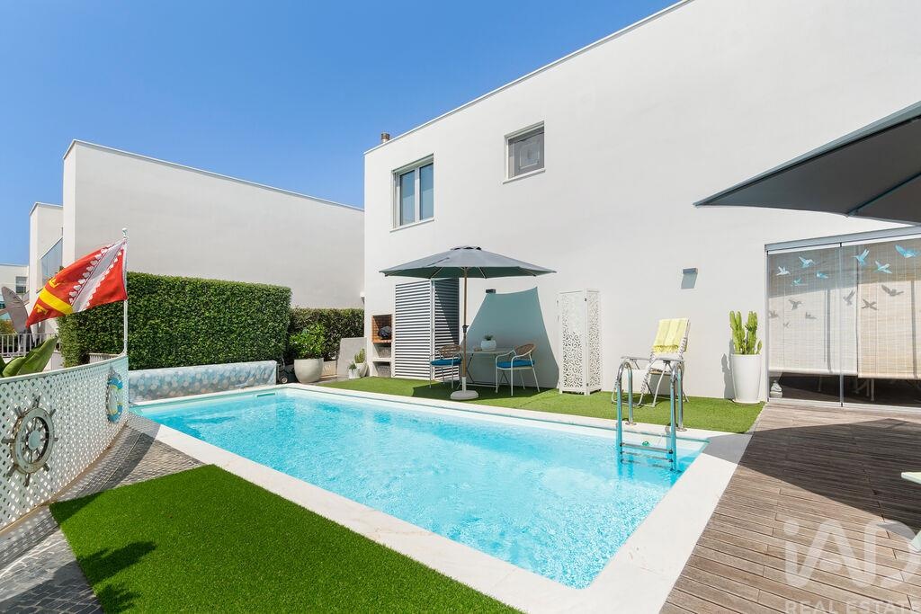 House in Ferragudo - Image 3