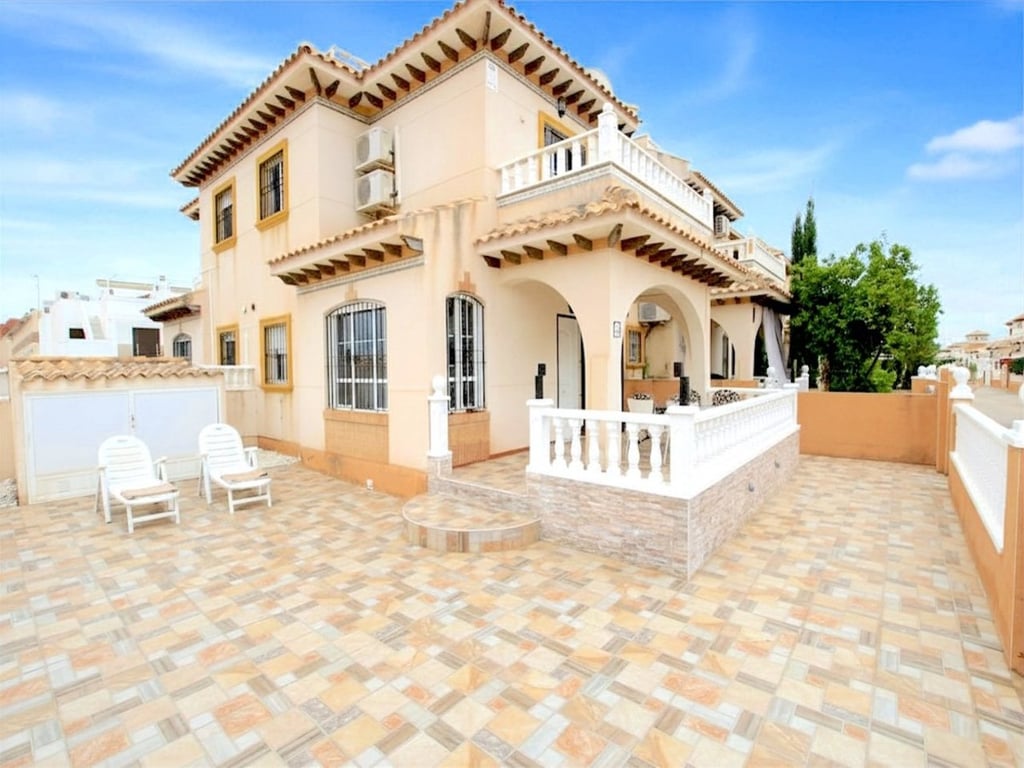 House in Cabo Roig